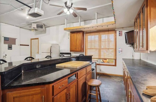 Champlin House | Sunset Drive Newly Remodeled 3bd/Short&Long StayOK
