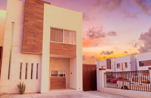 Hermosillo House | Sunset House in private property w/Alberca; 5 min Airport and Consulate