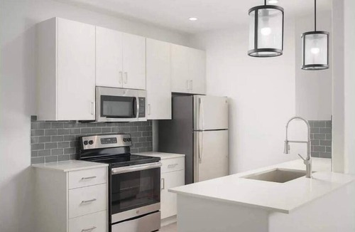 Arrowhead Ranch Apartment | Sunshine for up to 6 people in a Luxe Apt