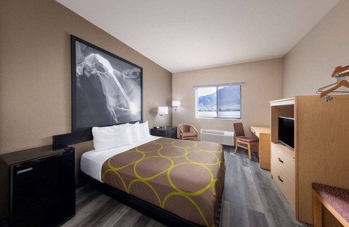 Quartzsite Hotel | Super 8 by Wyndham Quartzsite AZ