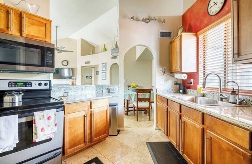 Acacia Creek Apartments Condo | Super Central Scottsdale Location, 2-Bedroom 2-Bath 2 Balcony, Cozy Corner Condo