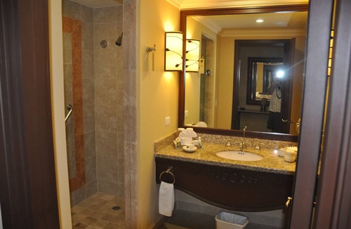 Paraiso Escondido Resort | SuperExecutive+900 SF private deck and hot tub for 6 on-the-beach 5 star resort