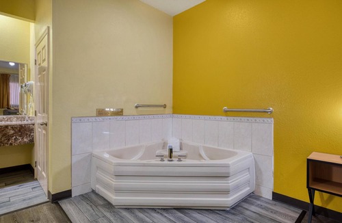 Mission Hotel | SureStay Hotel By Best Western Mission
