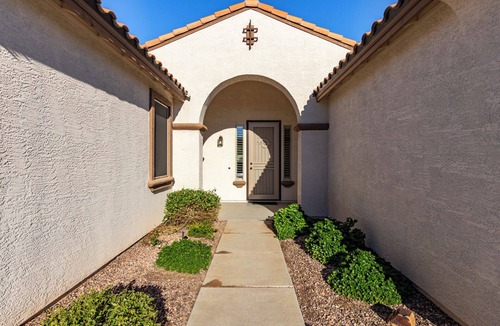 Surprise Farms House | Surprise Farms Paradise- Pool/Jacuzzi/Blackstone