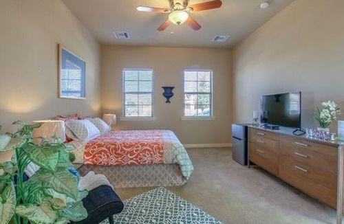Litchfield Park House | Sweet Casita with Private Courtyard and Fire Pit! home
