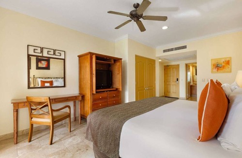 El Medano Ejidal Resort | Swim in the Sea of Cortez - look for whales breaching! Watch the sun rise/set.
