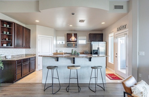 Tempe Condo | Tempe Town Lake Getaway