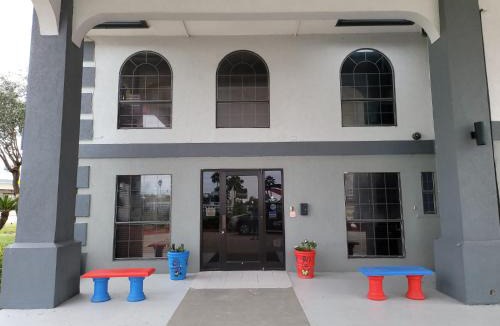 Raymondville Hotel | Texas Inn and Suites Raymondville
