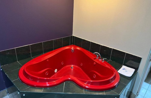 Edinburg Hotel | Texas Inn and Suites RGV