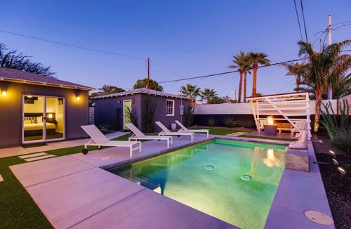 Peters View House | The Biltmore Gem | Zen & Modern Comfort