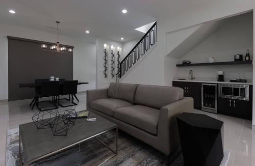 Mission Hotel | The Bungalows on Shary, Mission-McAllen