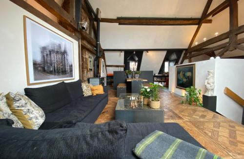 Clemency Apartment | The Castle Loft - Pascal's Angels