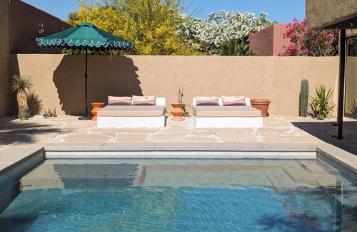 Blenman-Elm House | The Drachman - Heated Pool & Hot Tub, Spacious Retreat, UofA