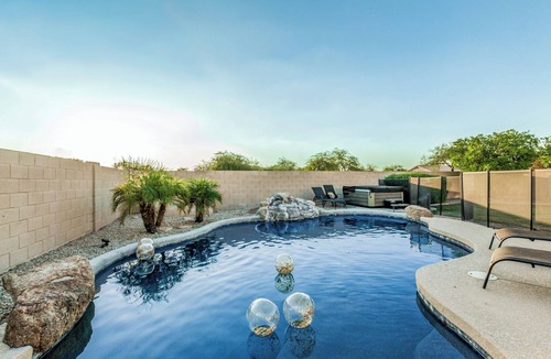 Desert Shadows I House | The Gilded Stay~Pool~Hot Tub~Theatre Room~Popcorn Bar!