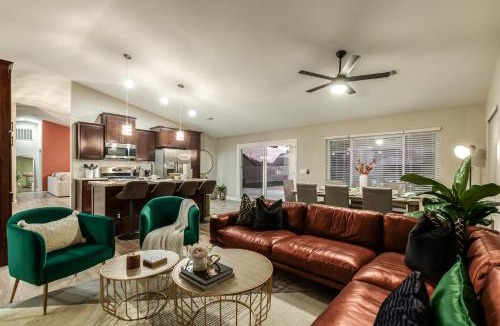 South Mountain House | The Golden Cactus Phoenix