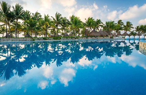 Villa Juarez House | THE GRAND BLISS ONE BEDROOM SUITE
