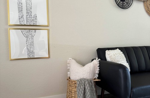 Yuma House | The Hillside Hacienda located in the heart of Yuma. Hospital Nearby.