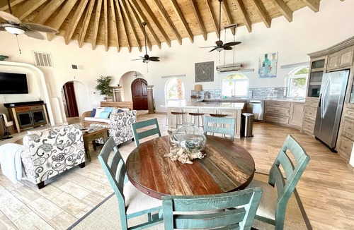 Las Conchas House | THE MOST BEAUTIFUL, UPDATED, & CLEAN BEACHFRONT HOME!