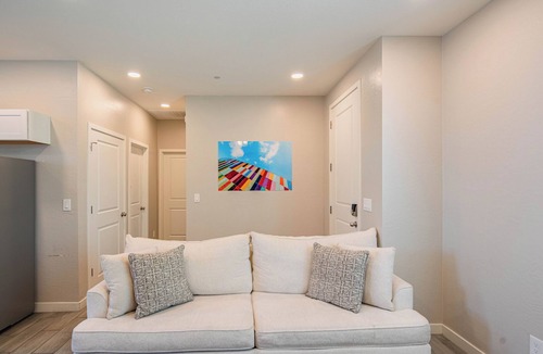 Glendale Apartment | The One 213