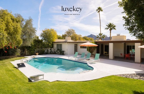 Paradise Hills Estates House | The Palmcroft by LuxeKey | Unique Maximalist Home w/Pool & Casita