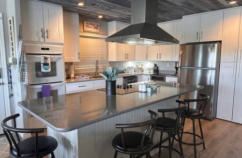 Bluewater House | The Parker River House-A Beautiful, secluded location on the River!