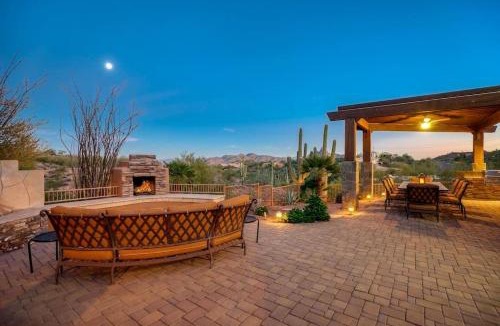 Fountain Hills House | The Refuge Secluded Getaway Pool & Spa