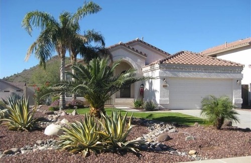 Arroyo Springs House | The Whole Package with Heated Diving Pool !