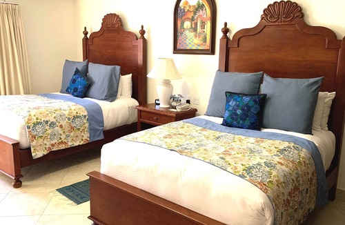 Cabo San Lucas Resort | This fabulous 3 Bdrm home with private pool is at the Hacienda Encantada Resort