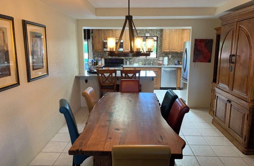 Green Valley Country Club Estates House | This Southwestern Retreat has room for your family and friends to gather!