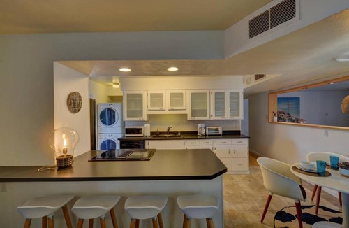 Hy-view Bed & Breakfast | Three-Bedroom House in Central Scottsdale