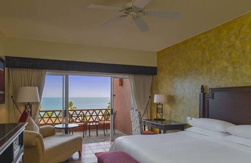 Cabo San Lucas Resort | Three bedroom villa at Hacienda del Mar. Licensed brokers, Mexico Specialists!