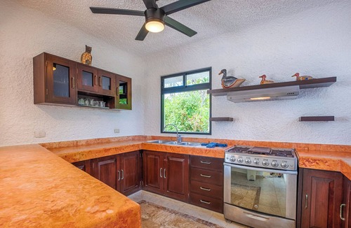 Akumal House | Timeless Oceanfront Villa with Pool in North Akumal