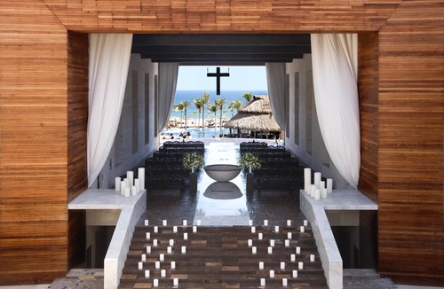 Zona Hotelera Condo | Top-Rated Cabo Luxury Resort 1BR w/ WiFi, Resort Spa & Pool