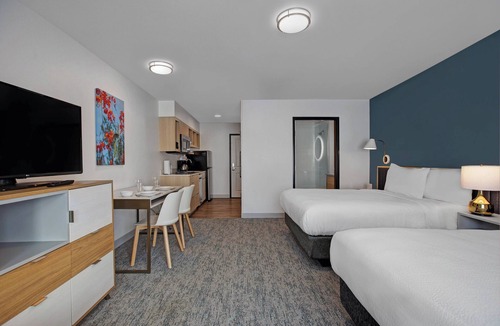 Glendale Sports and Entertainment District Hotel | TownePlace Suites by Marriott Phoenix Glendale Sports & Entertainment District