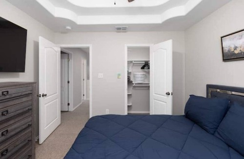 Harlingen House | Townhome, 3br, 2 bath, 4 beds, sleeps 6
