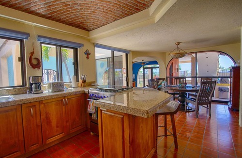 Cabo Bello House | Traditional Mexican styled villa with spectacular views of Cabo´s famous arch