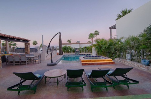 Cabo Bello House | Traditional Mexican styled villa with spectacular views of Cabo´s famous arch