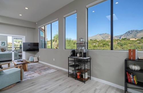 Sunrise Mountain View Estates House | Tranquil and Luxurious Guesthouse near hikes and trails in Tucson with Hot tub