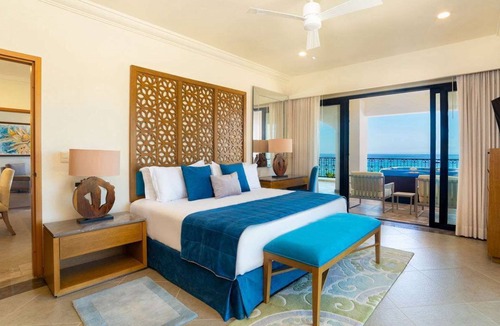 San Jose del Cabo Resort | Tranquil and Glamorous Beach Resort Between San José del Cabo and Cabo San Lucas