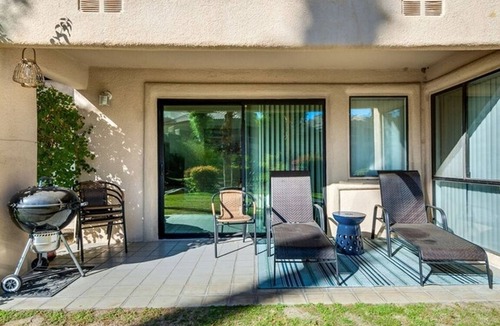 Cathedral City Condo | Tranquil, Picturesque Condo in Cathedral City, adjacent to Palm Springs