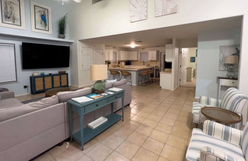 South Padre Island House | Tranquil Turquoise Retreat