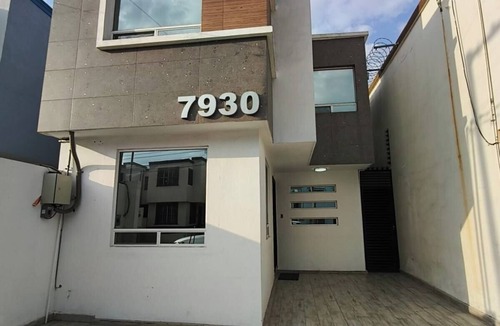 San Luis Potosi House | TREE HOUSE 5 MINUTES FROM TANGAMANGA PARK, 10 MINUTES TO HISTORIC DOWNTOWN