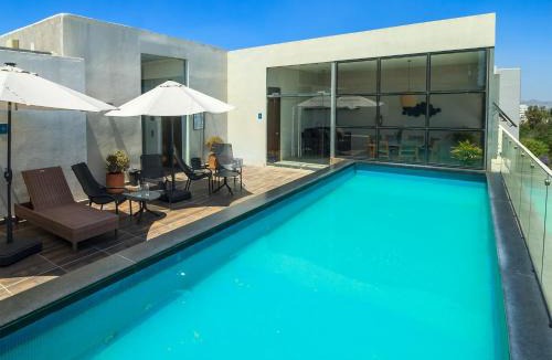 Financial District Apartment | Tribu Sonata with pool