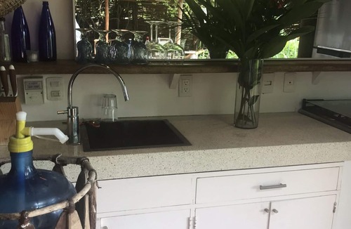 Cerro del Vigia House | Tropical Artist's Bungalow with panoramic sea and bay views and private pool.