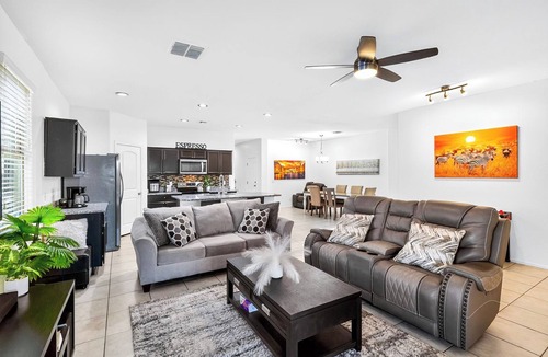 Maricopa House | Tropical Desert Oasis. New built! Family friendly. Grill,Tiki bar&Mountain view.