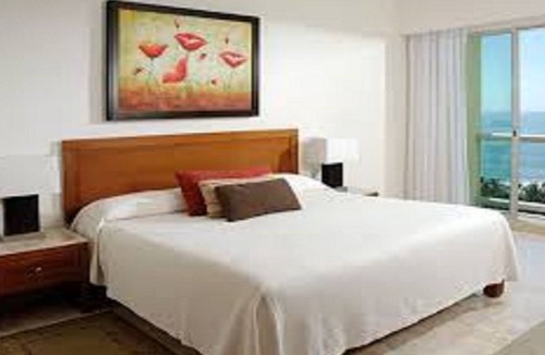 Cerritos Resort | TROPICAL PARADISE AT THE PRESTIGIOUS MAYAN PALACE