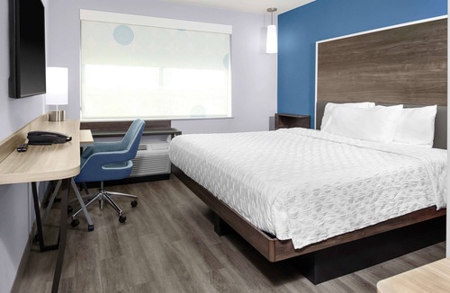 Gilbert Hotel | Tru by Hilton Gilbert