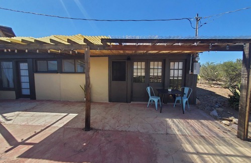 Tucson Apartment | Tucson Desert Crystal Cabin Historic Ranch 2BR with Amazing Mountain View