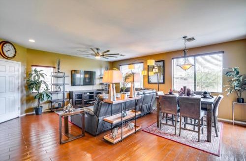 Casas Adobes House | Tucson Getaway: 7 Mi to Saguaro National Park!