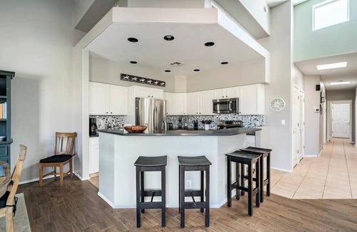 Casas Adobes House | Tucson golf retreat - view of Catalina Mountains, easy access to bike trails